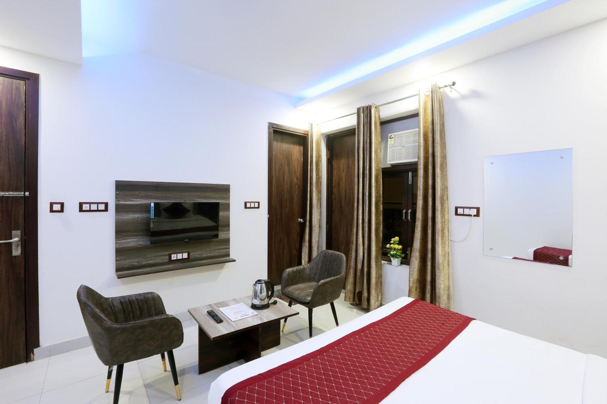 Oaks Inn Plaza Delhi Airport New Delhi Eksteriør billede