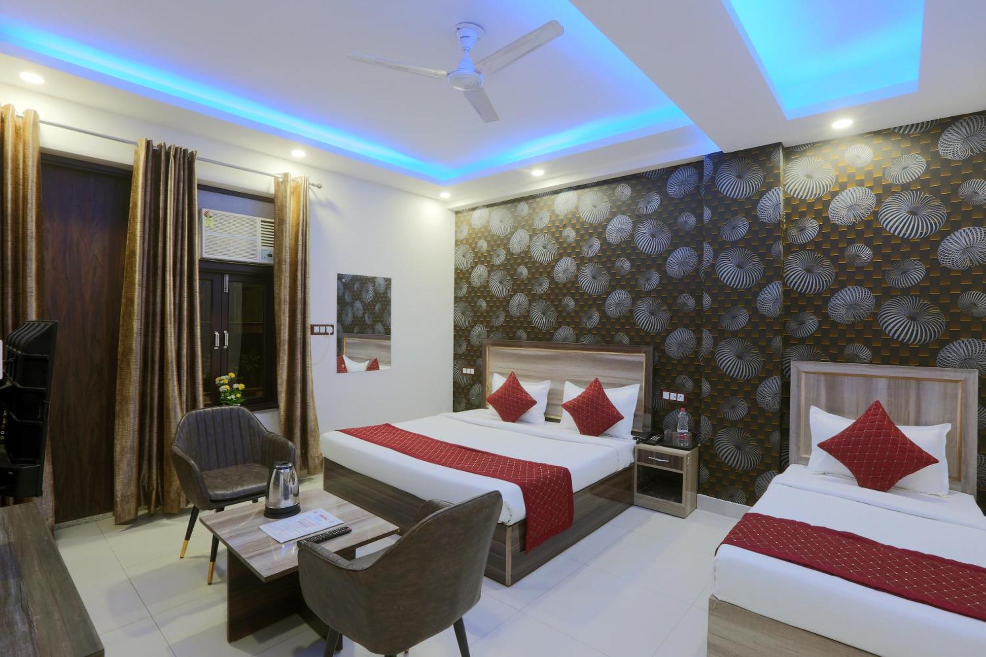 Oaks Inn Plaza Delhi Airport New Delhi Eksteriør billede